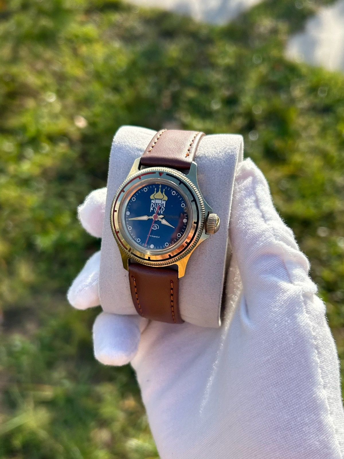 Vintage Vintage Vostok Watch USSR Soviet Mechanical Authentic 1980s Size ONE SIZE - 13 Thumbnail