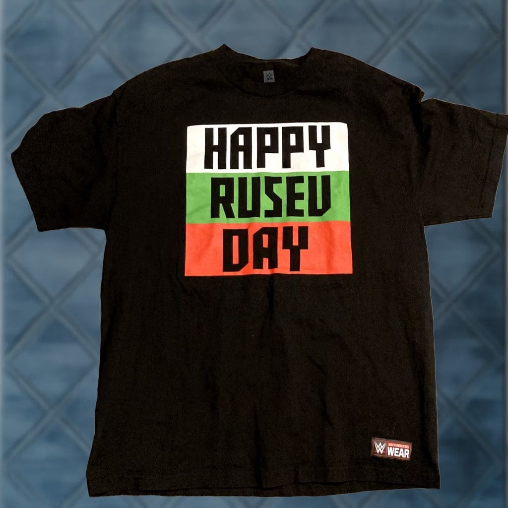 Vintage WWE T-Shirt Men XL Black Short Sleeve Awesome Happy Rusev Day Wresting Authentic Solid Pattern Size US XL / EU 56 / 4 - 1 Thumbnail