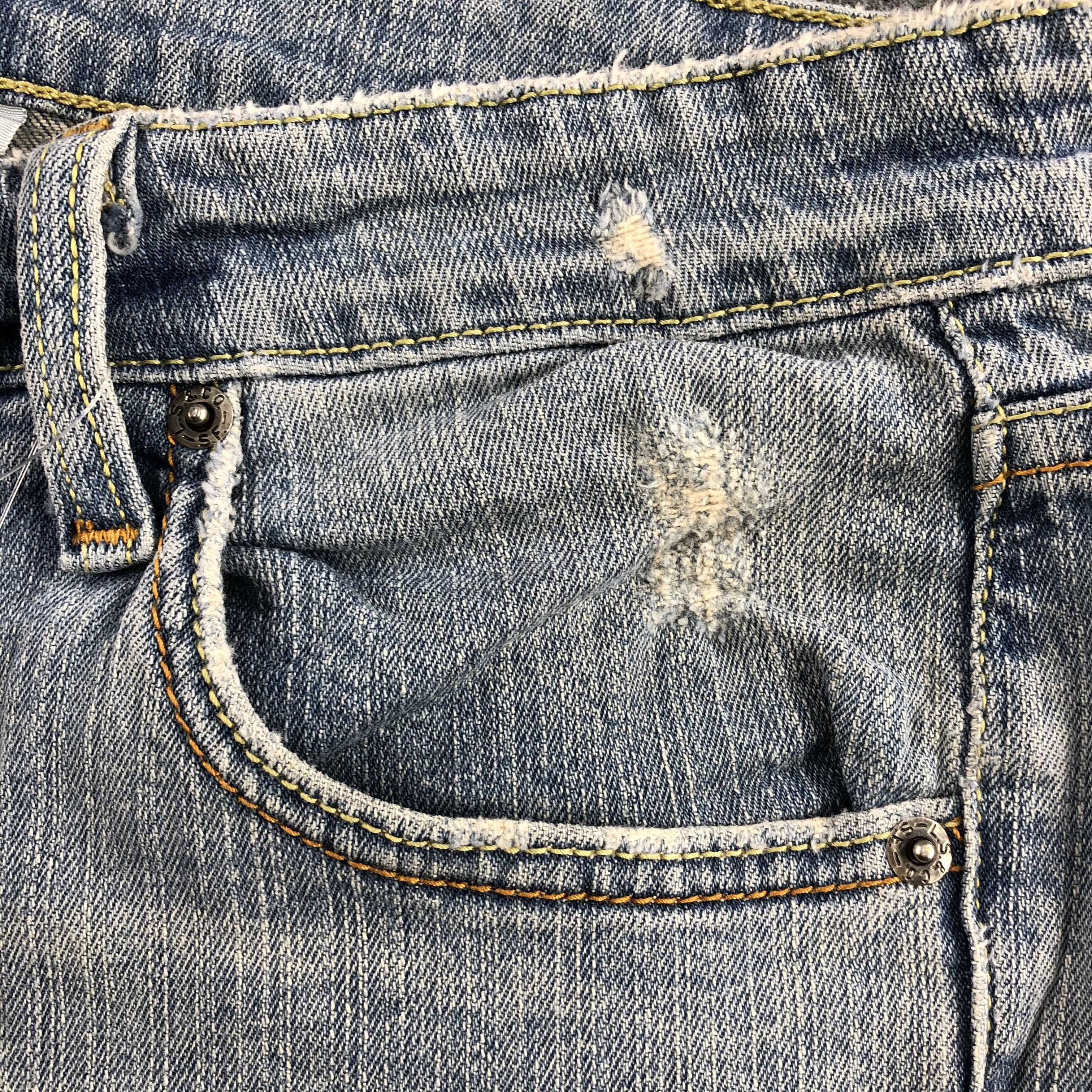 Levi's Vintage Light Wash Levis 518 Jeans-J1670 Size US 39 - 11 Thumbnail
