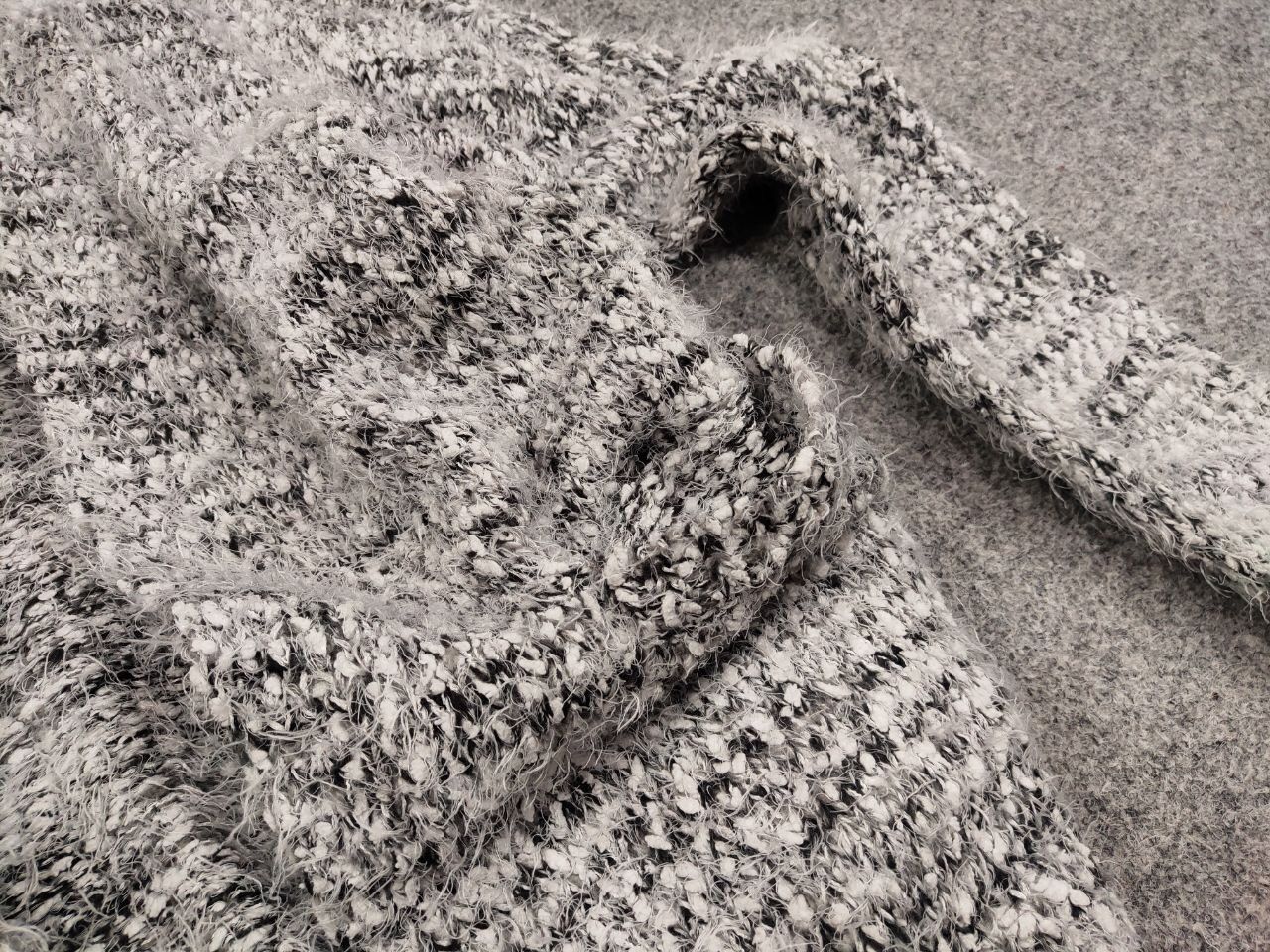 Japanese Brand Vintage 90's Japanese Cardigan Mohair Style Fuzzy Sweater Size US M / EU 48-50 / 2 - 17 Thumbnail