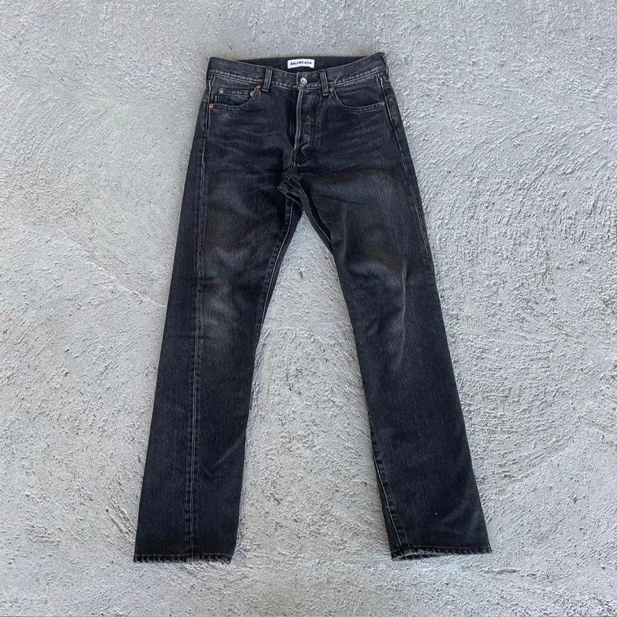Japanese Brand Balenciaga 2018 Twisted Seam Jeans US28 Size US 28 / EU 44 - 1 Thumbnail