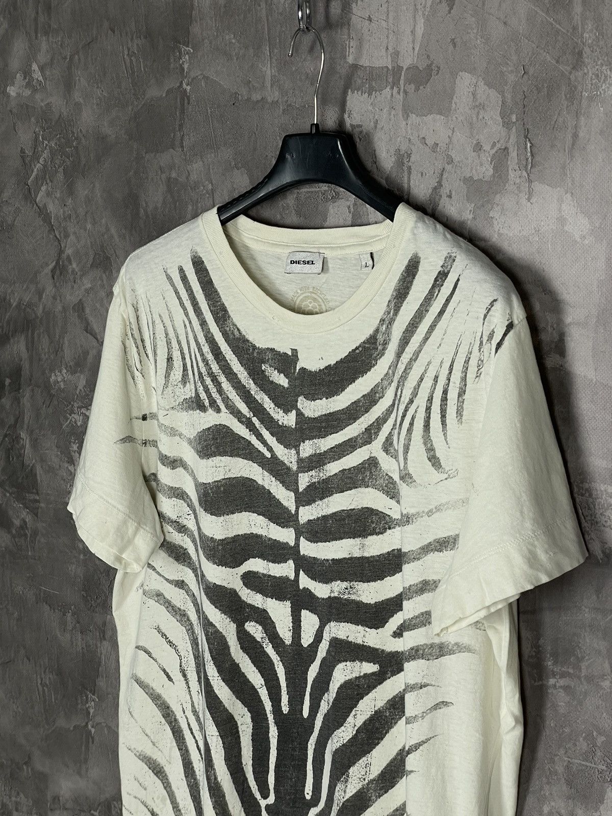 Diesel × Vintage DIESEL AVANT GARDE ZEBRA Y2K CRAZY OVERPRINT SPELL LOGO Tee🦓 Size US L / EU 52-54 / 3 - 7 Thumbnail