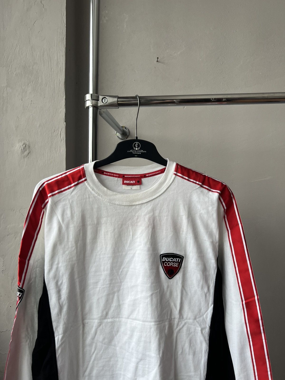 Ducati 00’S DUCATI CORSE ITALY RACING SCUDERRIA VINTAGE LONG SLEEVE Size US L / EU 52-54 / 3 - 3 Thumbnail