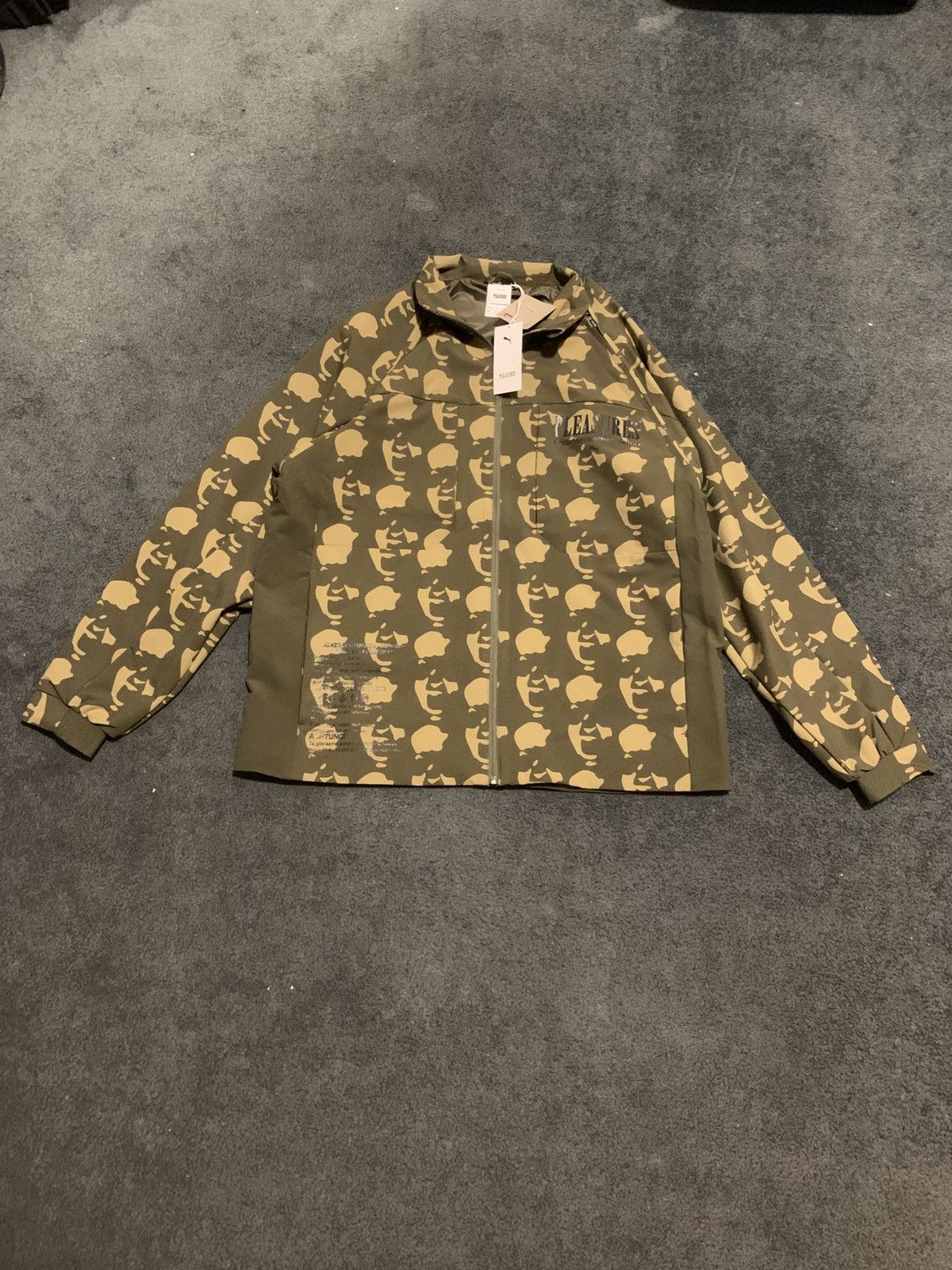 PUMA X PLEASURES ZIP OFF JACKET