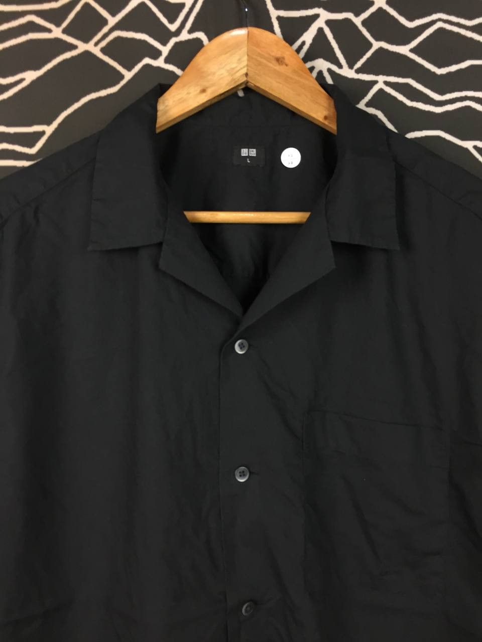Uniqlo Uniqlo Black Open Collar Short Sleeve Button Up Shirt Size US L / EU 52-54 / 3 - 3 Thumbnail