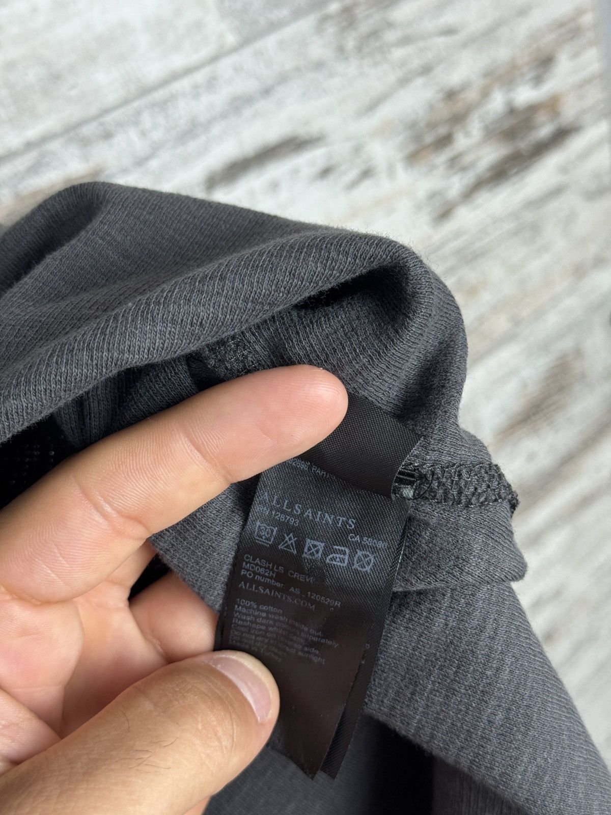 Allsaints Mens Allsaints clash ls crew long-sleeve T-shirt sweatshirt Size US M / EU 48-50 / 2 - 9 Thumbnail
