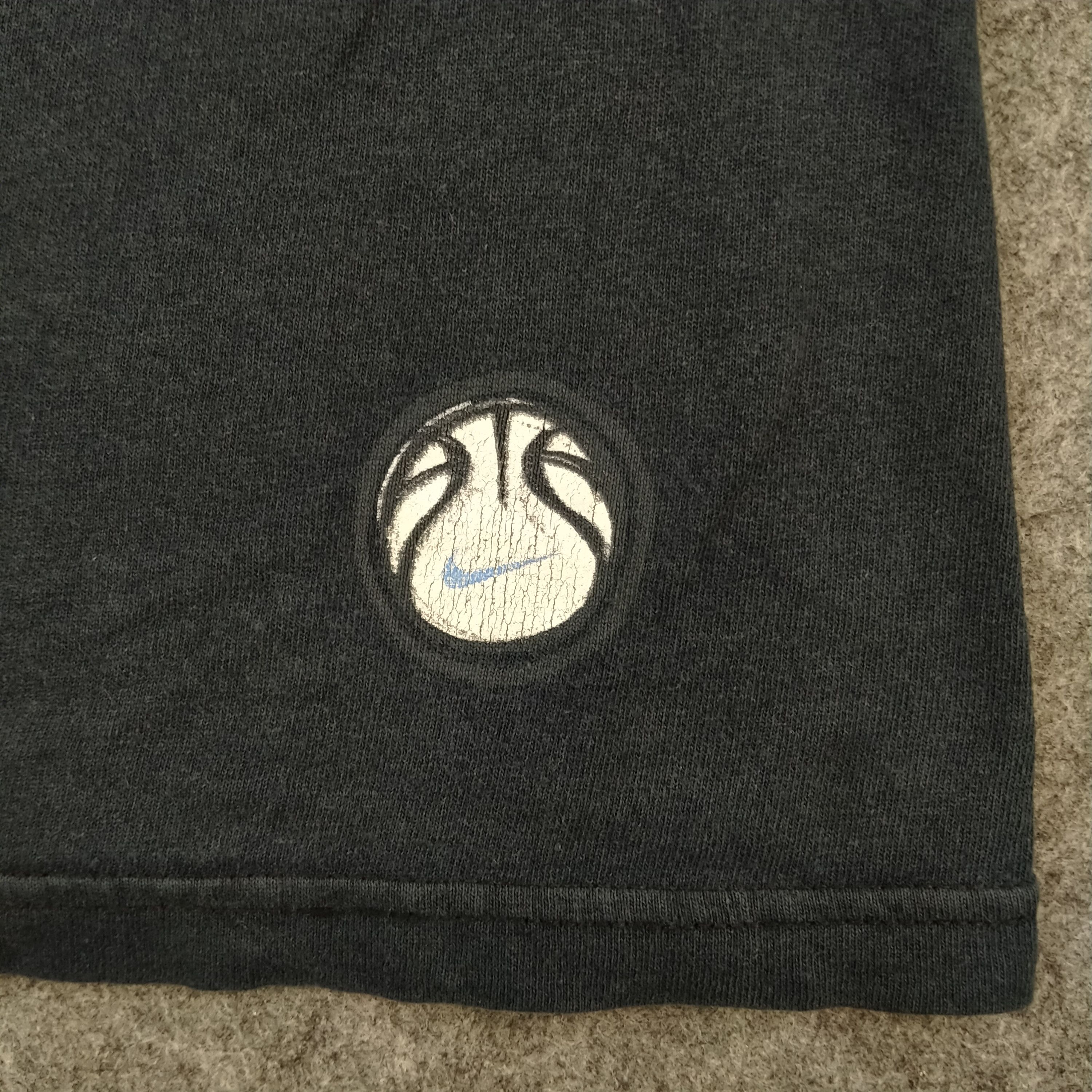 Nike Vintage Nike Basketball Small Tshirt - G043 Size US S / EU 44-46 / 1 - 10 Thumbnail