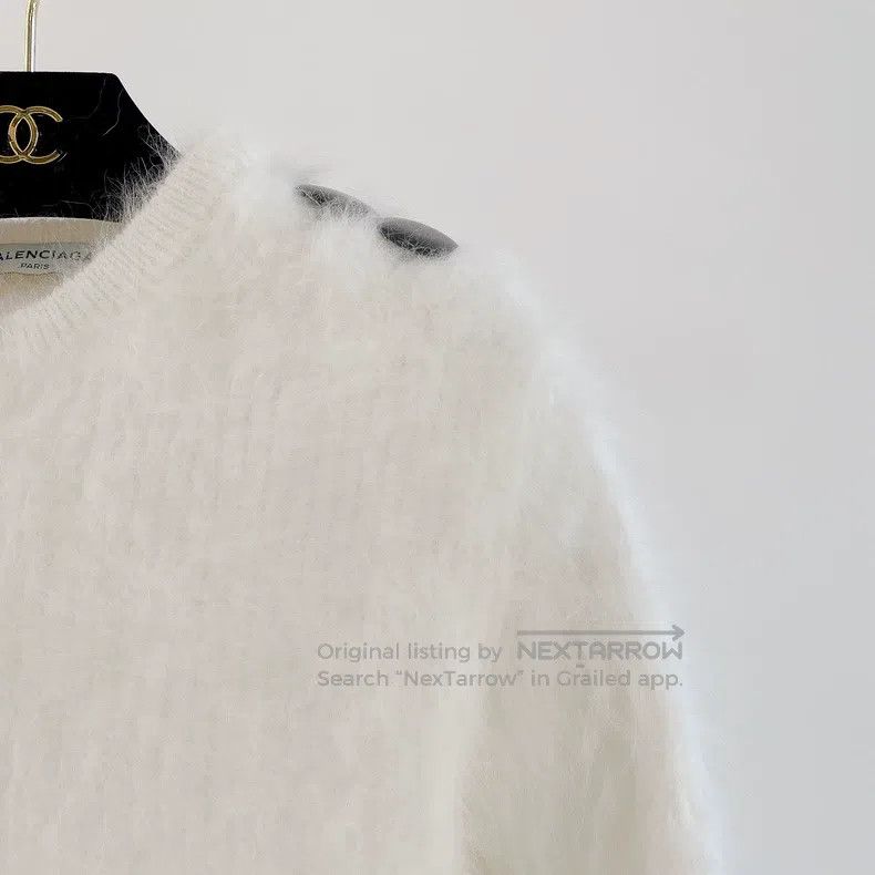 Balenciaga Balenciaga White Fuzzy Knit Top Size XS / US 0-2 / IT 36-38 - 3 Thumbnail