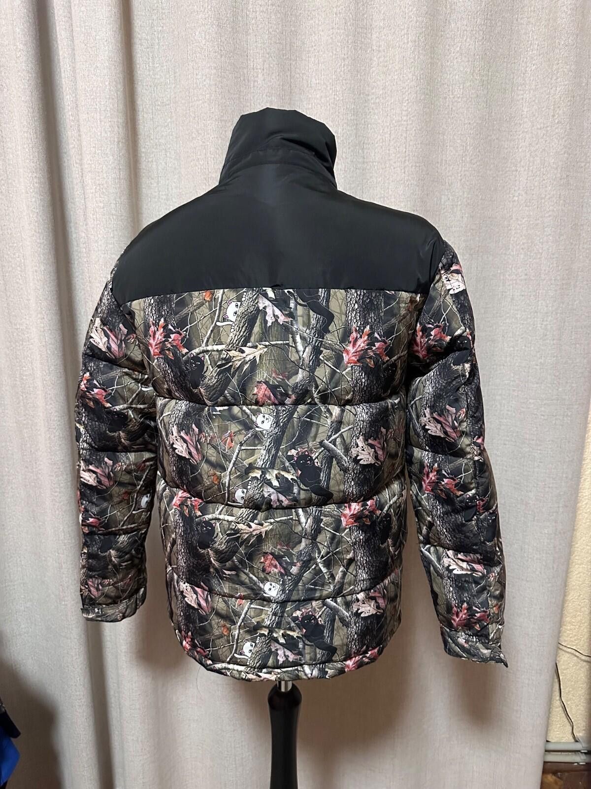 RIPNDIP RIP N DIP NERM AND JERM TREE CAMO PUFFER MULTI Sz S Size US S / EU 44-46 / 1 - 6 Thumbnail