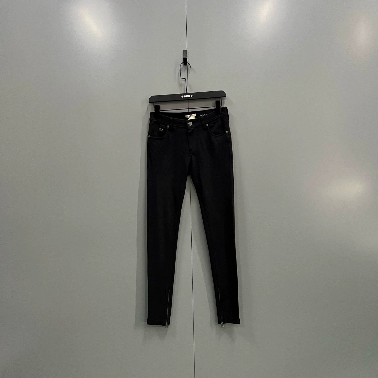 Burberry Burberry Slim Fit Denim Jeans - dmc Size US 29 - 1 Thumbnail