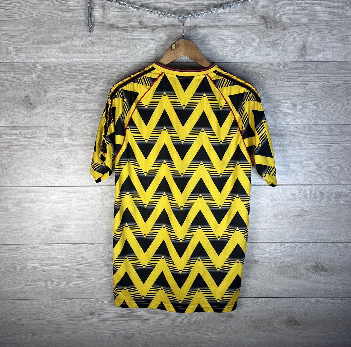 Vintage Vintage men’s soccer jersey FC Arsenal size xl adidas Size US XL / EU 56 / 4 - 12 Thumbnail