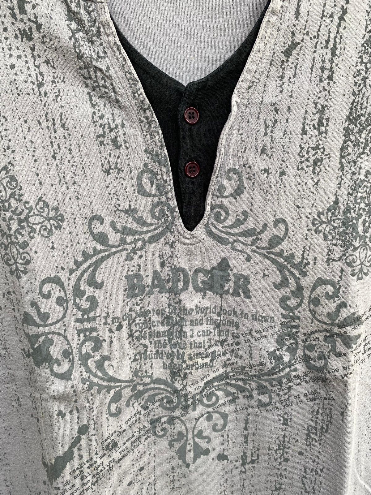 If Six Was Nine BADGER Y2K Grunge Graphic Long Sleeve Distressed Print Tee Size US L / EU 52-54 / 3 - 8 Thumbnail