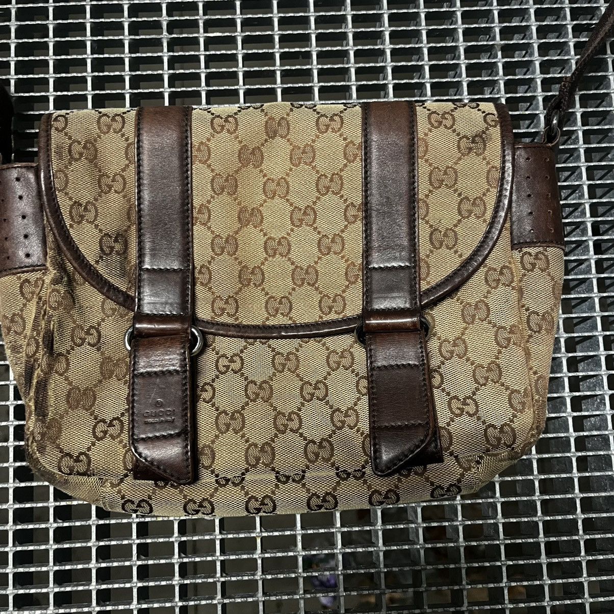 Gucci Vintage Gucci Shoulder Bag Messenger Monogram Logo G Italy Size ONE SIZE - 2 Thumbnail