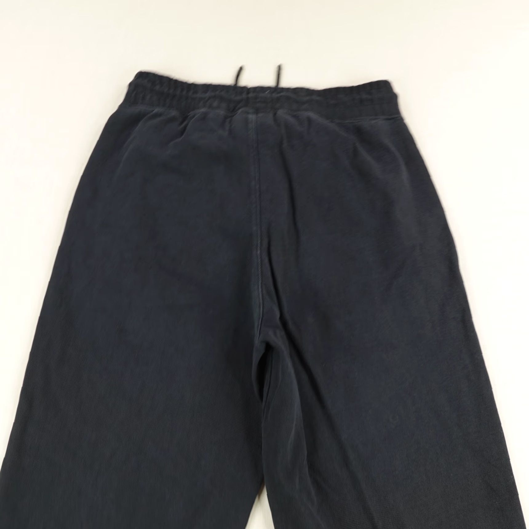 Nike VINTAGE Nike Jogger Pants Womens Small Black Athleisure Casual Sportswear Tapered Leg Size S / US 4 / IT 40 - 6 Thumbnail