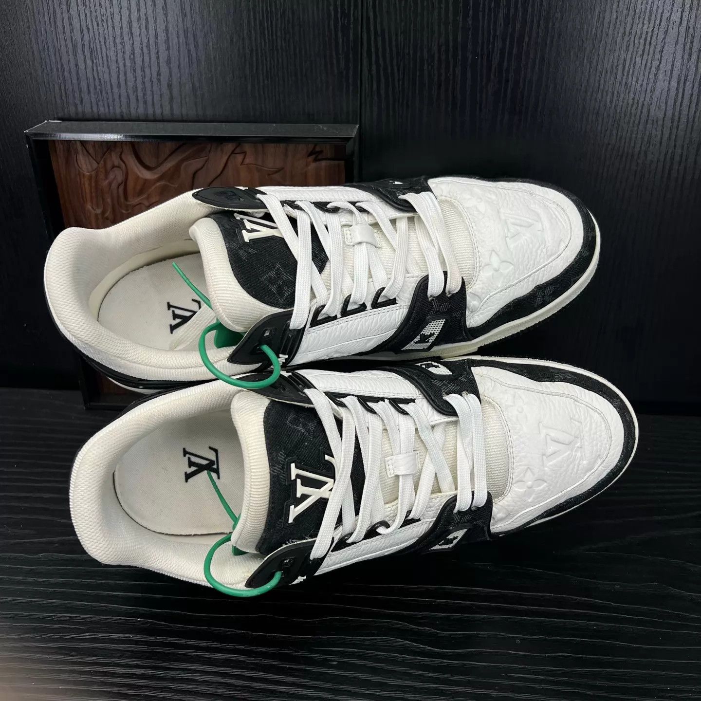 Louis Vuitton LV Trainer Black & White Denim 9.5 / 43.5 Size US 10.5 / EU 43-44 - 4 Thumbnail