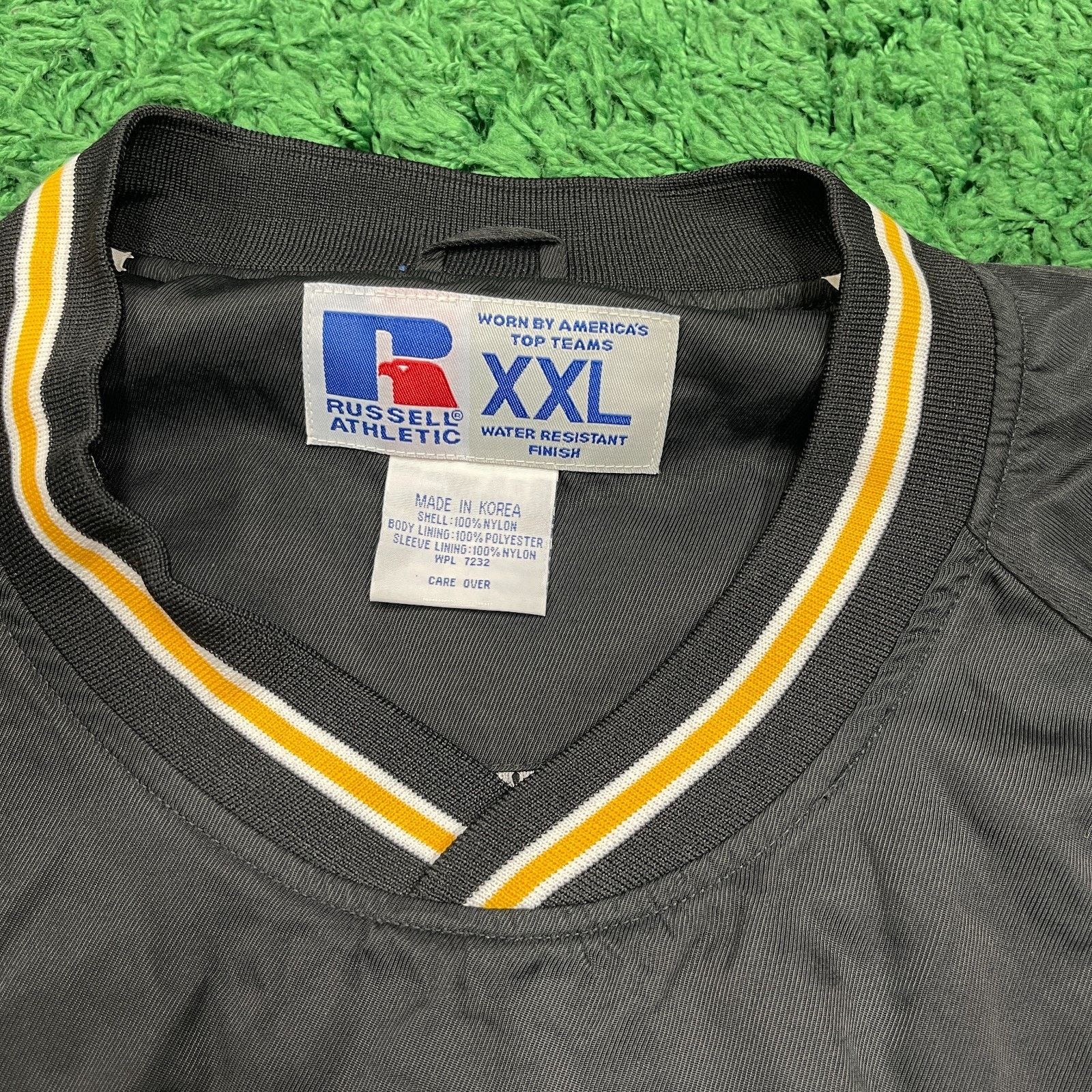 Russell Athletic × Vintage New Vintage Russell Athletic pullover windbreaker jacket XXL Size US XXL / EU 58 / 5 - 3 Thumbnail