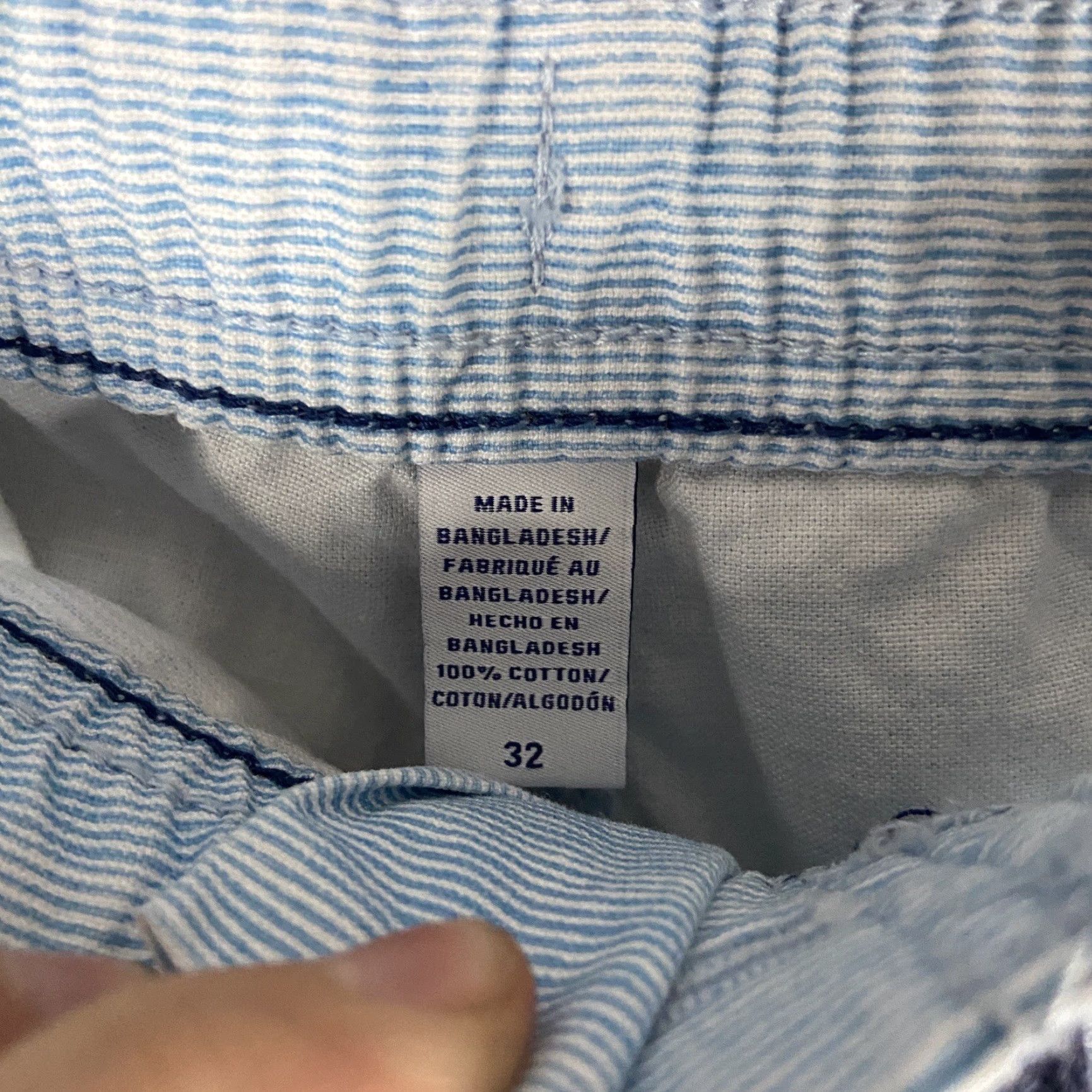 Izod IZOD Saltwater Striped Shorts Men 32 Blue Chino Regular Mens Size US 32 / EU 48 - 6 Thumbnail