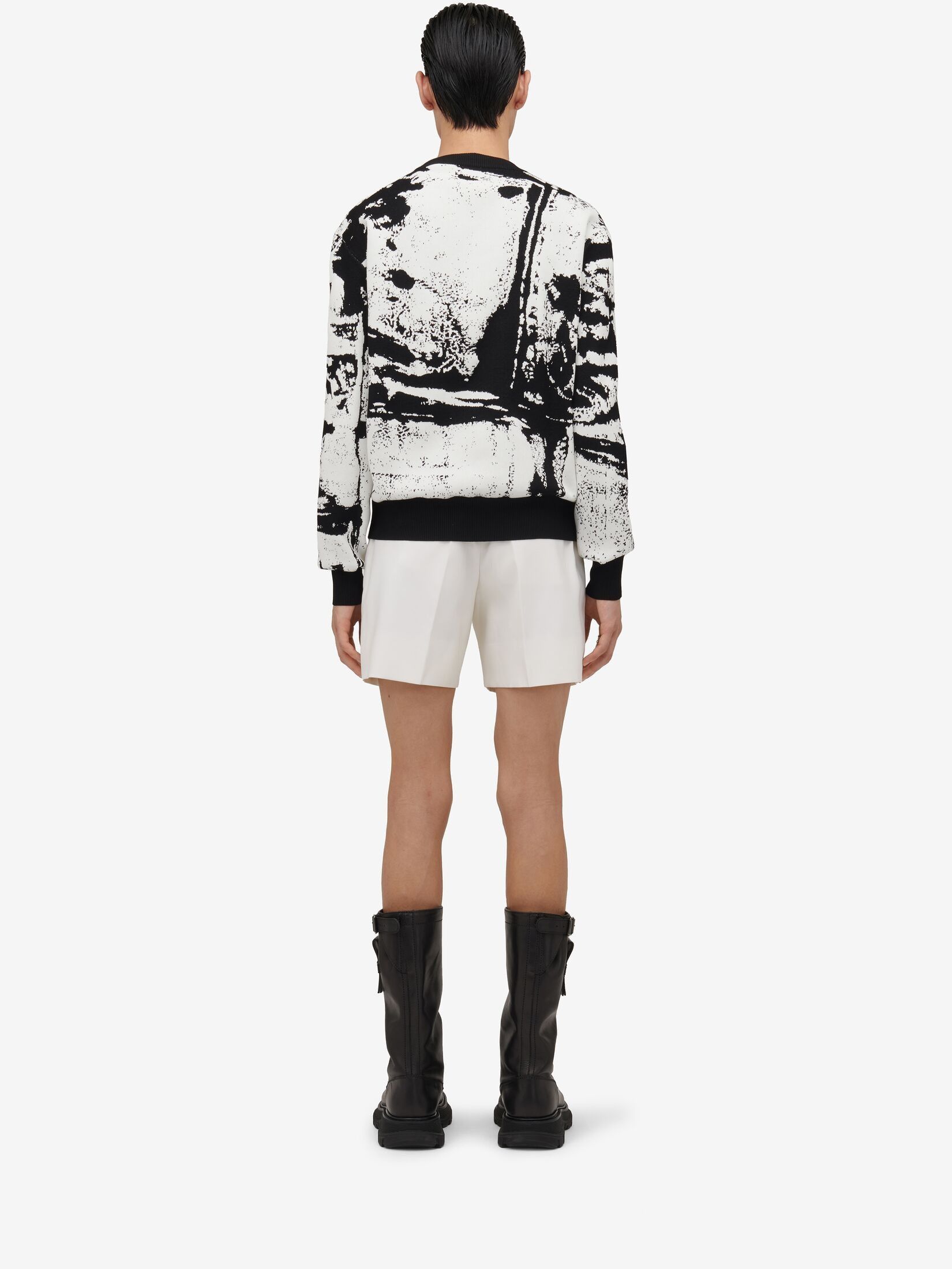 Alexander McQueen o1w1db10725 Fold Skull Jacquard Jumper in Ivory/Black Size US XS / EU 42 / 0 - 4 Thumbnail