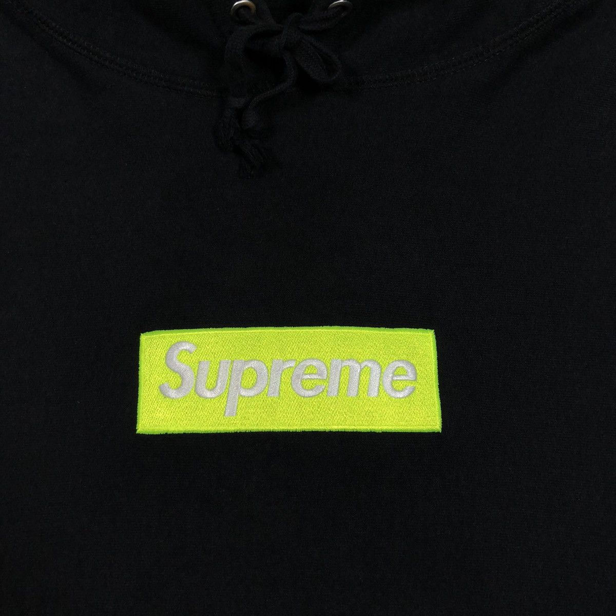 Supreme FW17 Supreme Neon Box Logo Size US L / EU 52-54 / 3 - 4 Thumbnail
