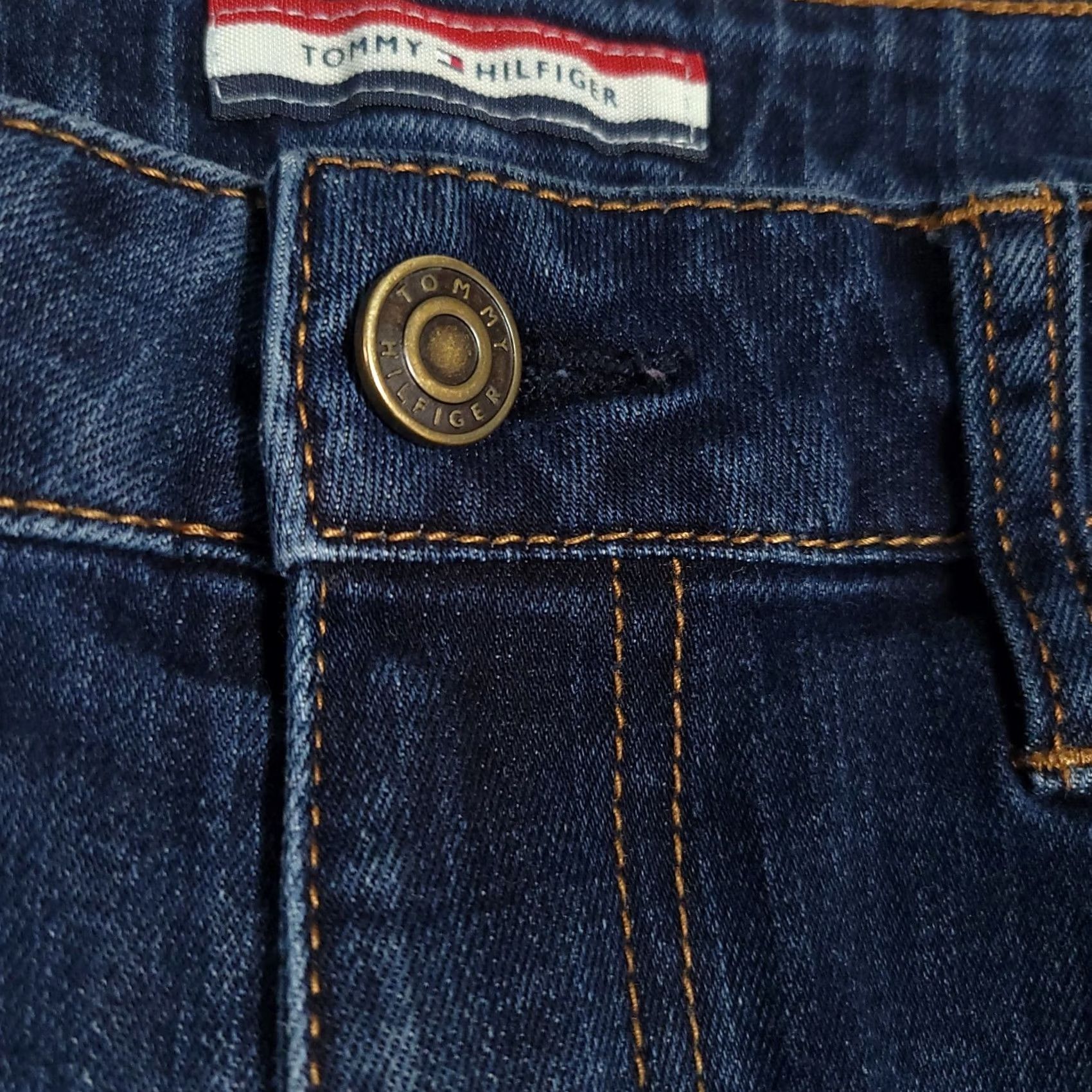 Tommy Hilfiger Tommy Hilfiger Denim Jeans Women's 2R Skinny Low Rise Logo Dark Wash Blue 5-Pocket Classic Slim Fit Mens? (note: final must not add uncertain gender) Size 26" / US 2 / IT 38 - 5 Thumbnail