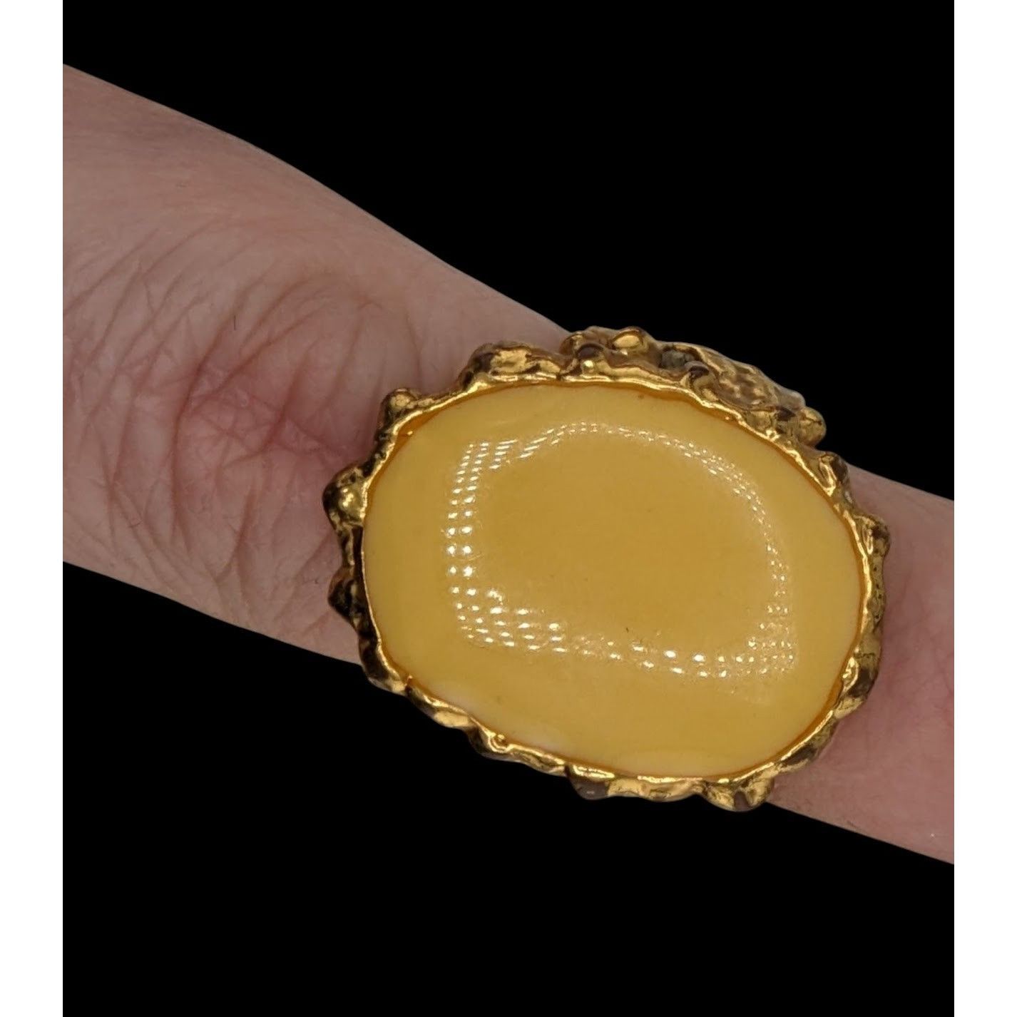 Other Vintage Erica Anenberg Yellow Enamel Statement Ring Size 6 W Size ONE SIZE - 1 Thumbnail