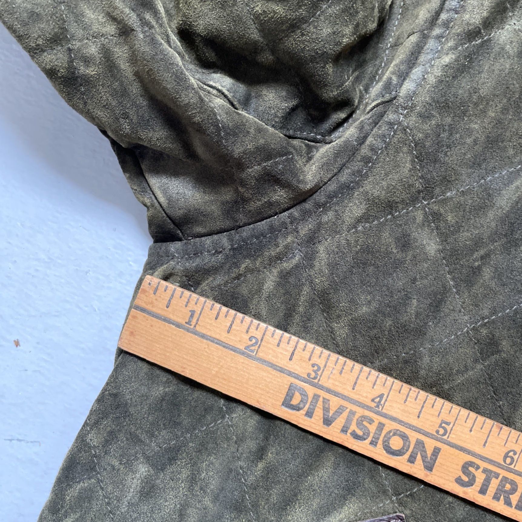 Polo Ralph Lauren VINTAGE Polo Ralph Lauren Quilted Suede Leather Outdoor Field Hunting Jacket L Mens Green 90s Americana Heritage Quilted Leather External Buttons Size US L / EU 52-54 / 3 - 2 Thumbnail