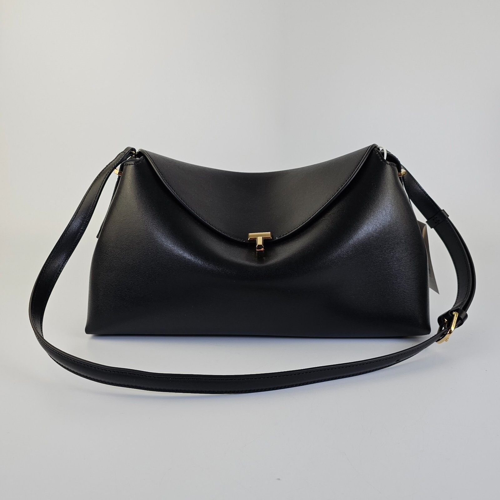Toteme TOTEME T-Lock Black/Gold Leather Top Handle Bag New Size ONE SIZE - 3 Thumbnail