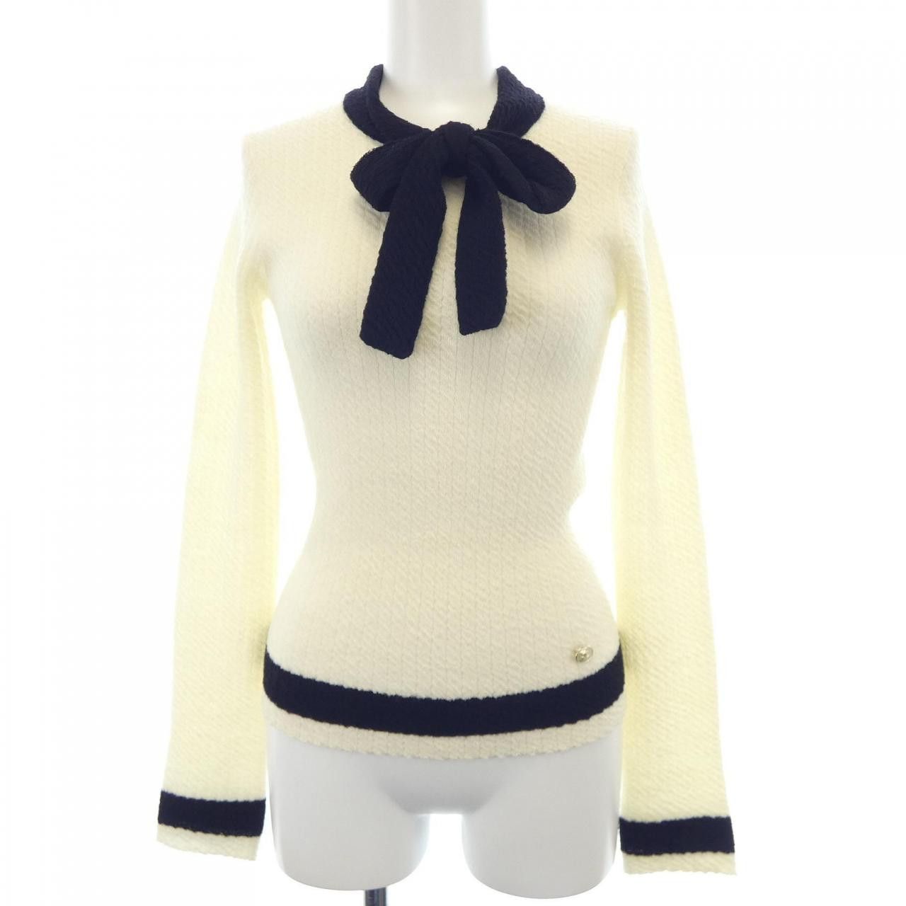Chanel Chanel Chanel P78410K11333 Knit Others Tops P78410K11333 DUTY FREE for USA Size ONE SIZE - 1 Thumbnail