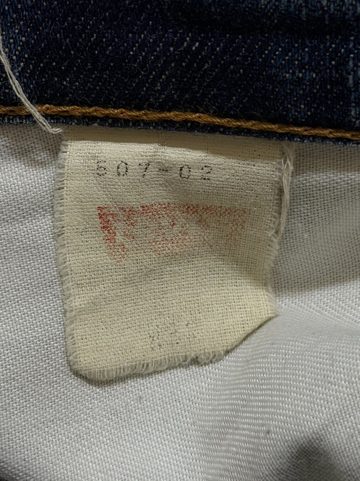 Levi's Vintage 80s Levis 507 Blue Faded Wash Wide Leg Baggy Jeans Size US 32 / EU 48 - 7 Thumbnail