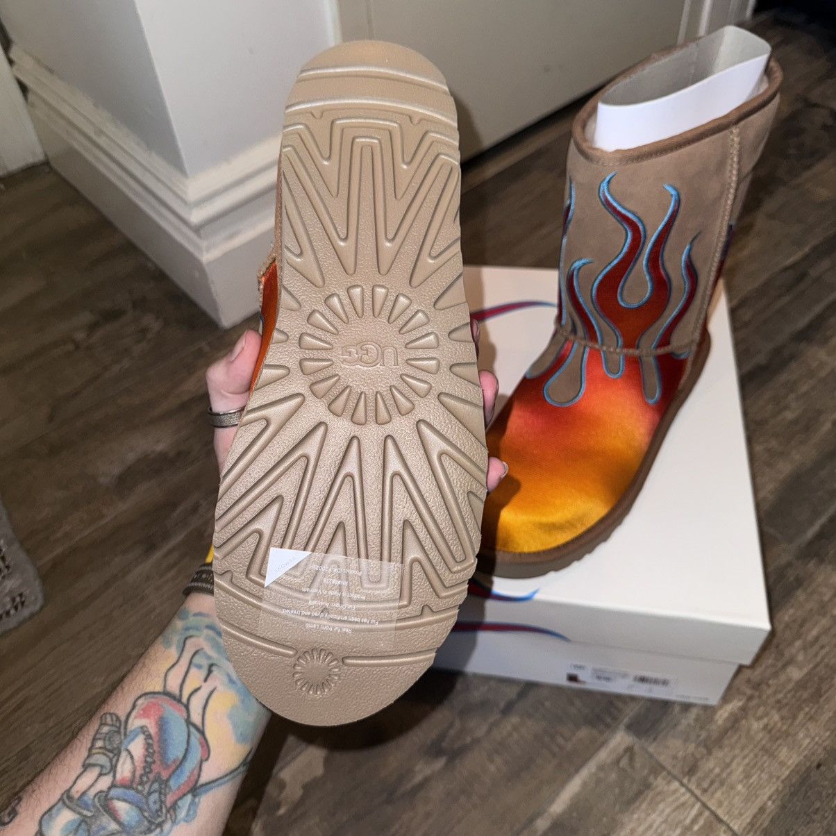 Jeremy Scott Jeremy scott x ugg flame uggs Size US 9 / EU 42 - 7 Thumbnail