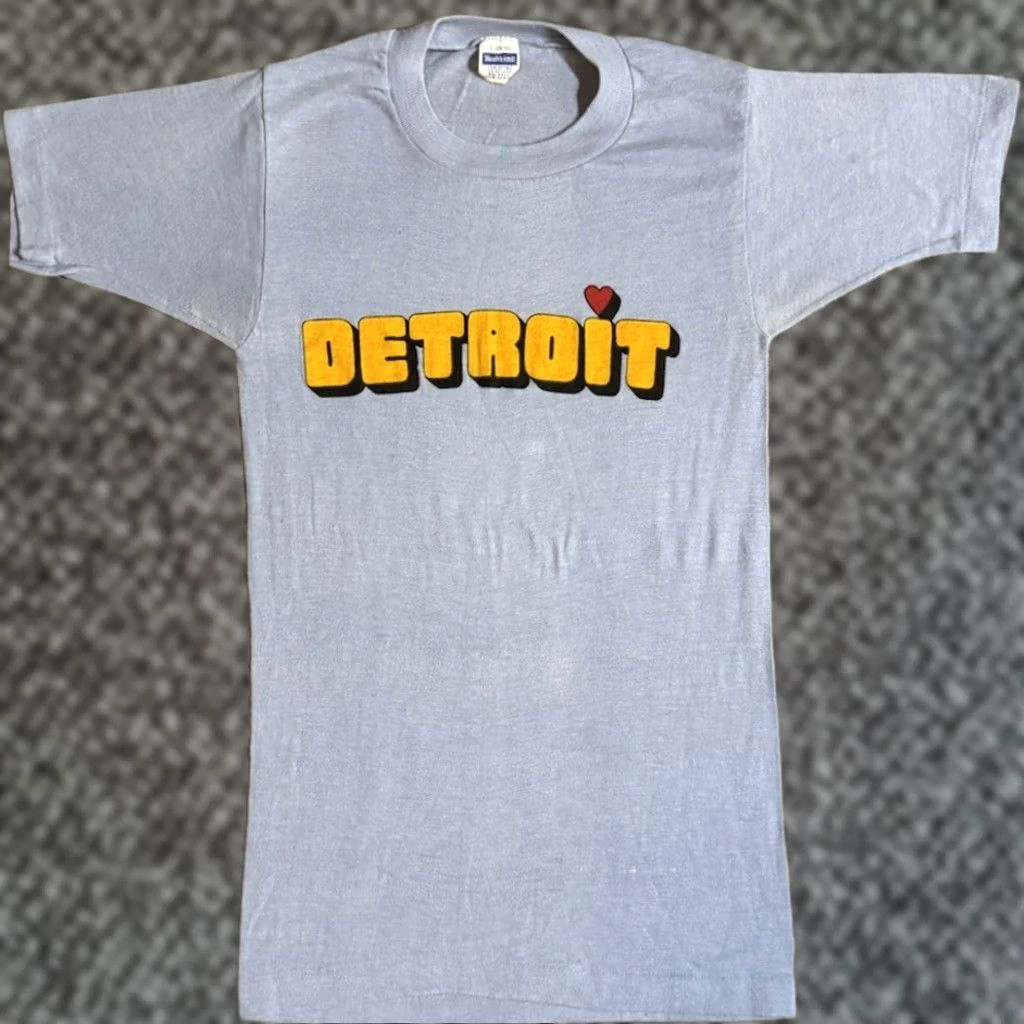 Vintage VINTAGE Sportswear T-Shirt 70s Detroit Heart Punk Rock Band Music Michigan S Blue Mens Size US S / EU 44-46 / 1 - 1 Thumbnail