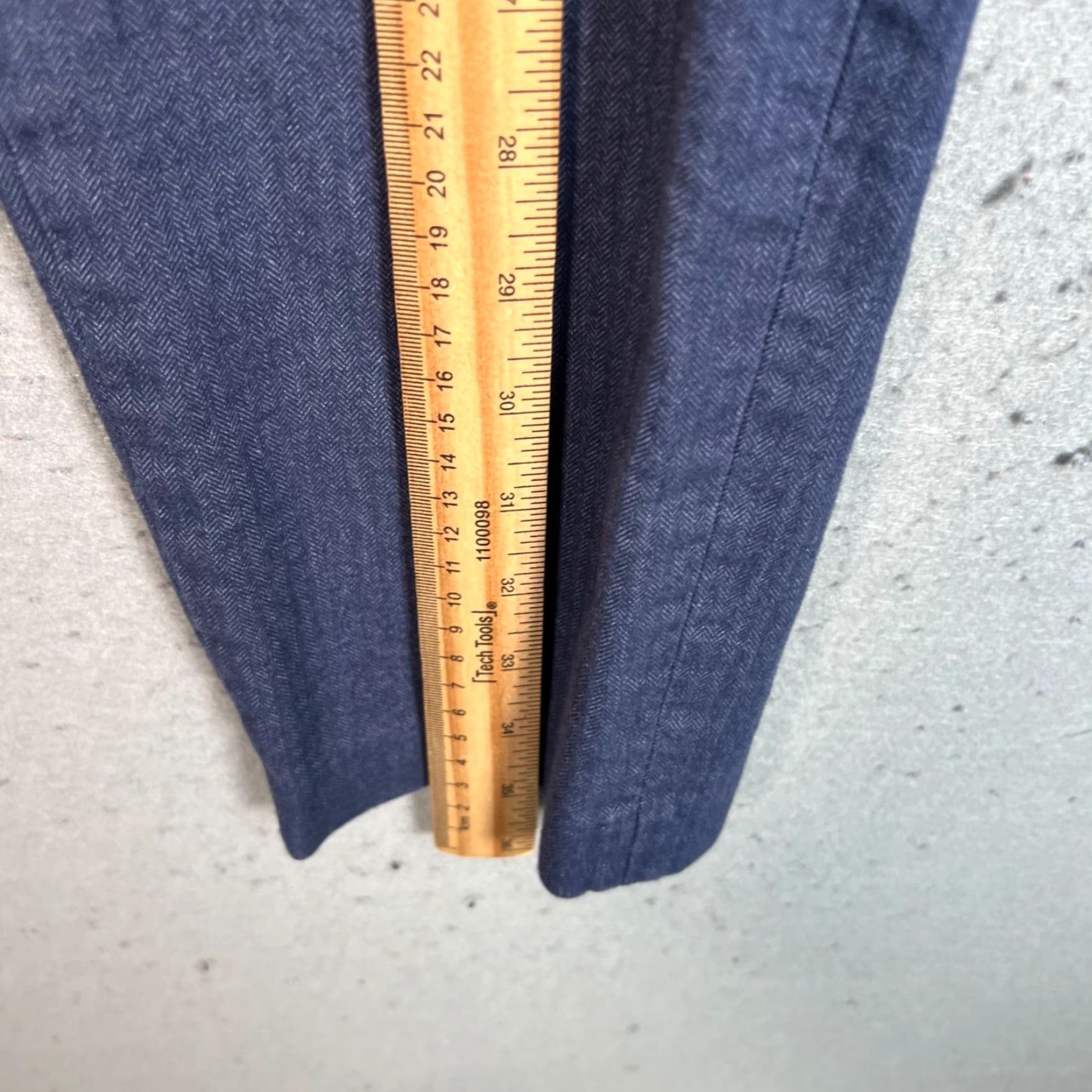 Banana Republic Banana Republic Pants Men 28 x 30 Slim Tapered Blue Cotton Blend Chino Flat Front Casual Vintage No 8/10 Mens Size US 28 / EU 44 - 6 Thumbnail