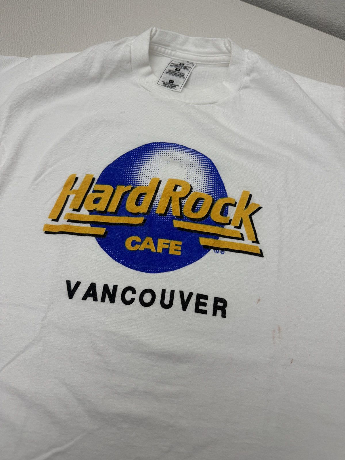 Hard Rock Cafe Vintage 90s Hard Rock Cafe Vancouver Tshirt M Single Stitch Size US M / EU 48-50 / 2 - 3 Thumbnail