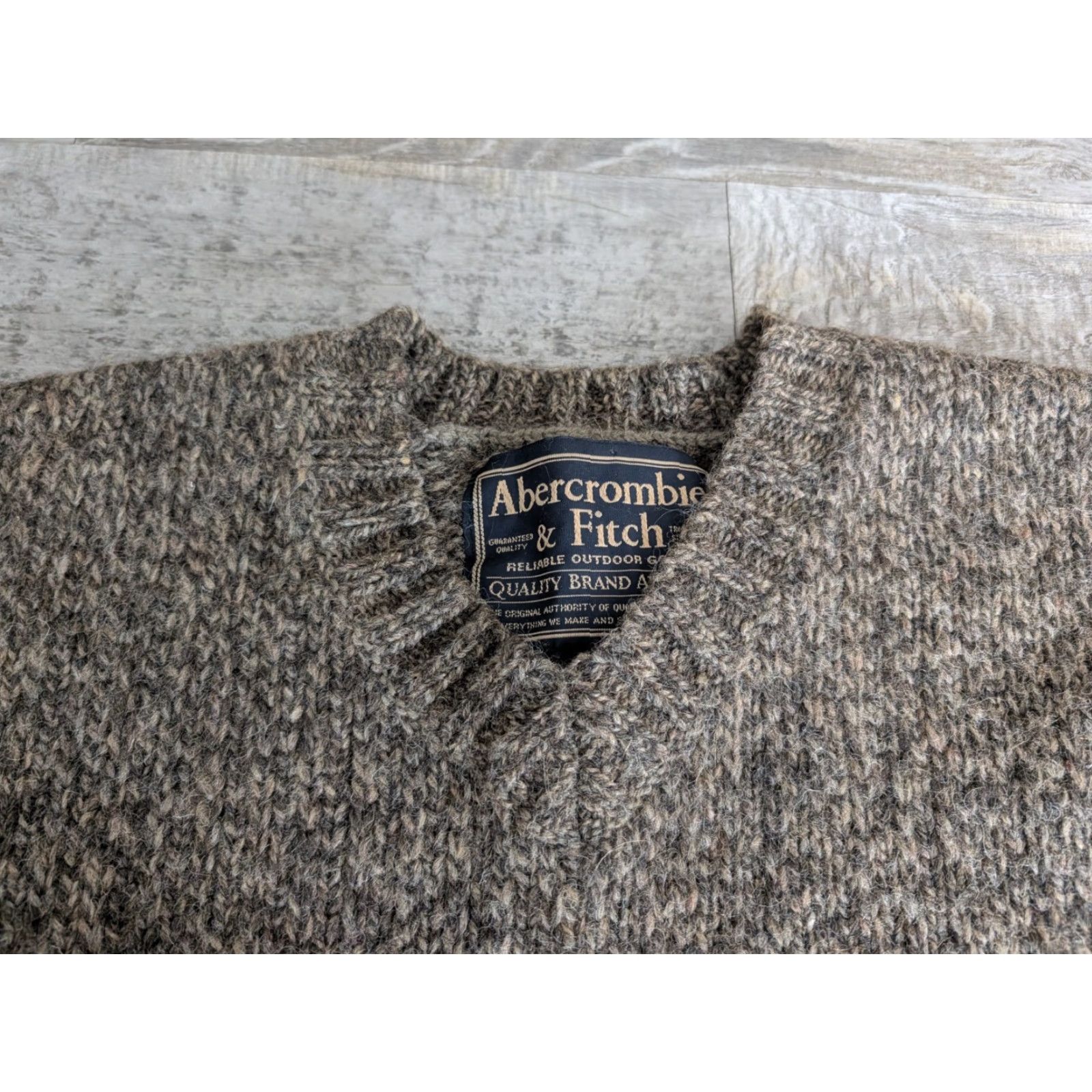 Abercrombie & Fitch VINTAGE Abercrombie & Fitch Mens Heavy Sweater XL Wool V-Neck Fair Isle Donegal Pullover Beige 90s Retro Holiday Winter Knit-Style Pullover Mens Size US XL / EU 56 / 4 - 6 Thumbnail