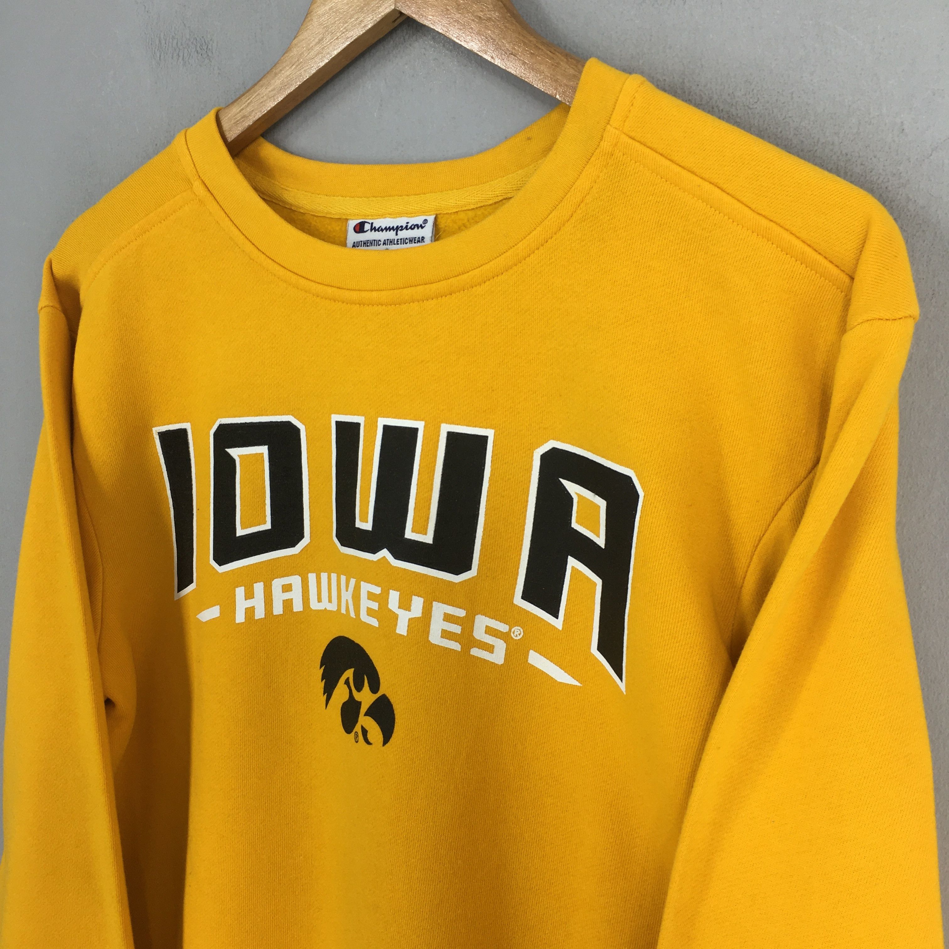 Champion Vintage Champion Iowa Hawkeyes Football Sweatshirt Small Size US S / EU 44-46 / 1 - 3 Thumbnail