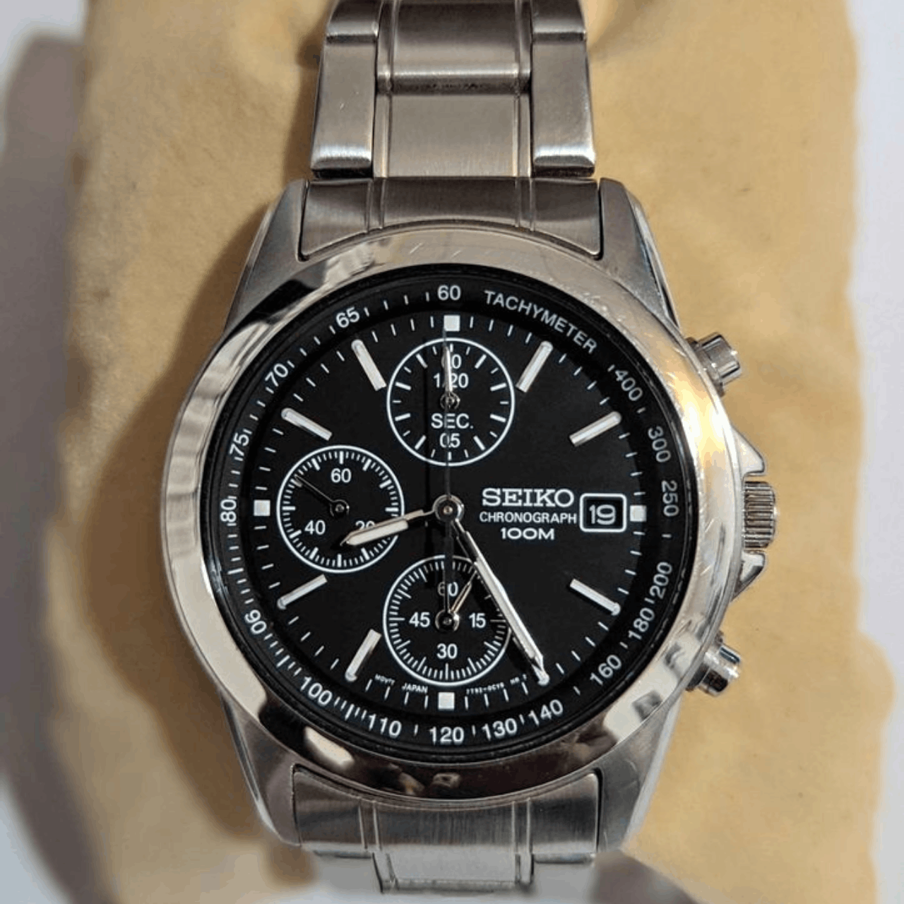 image of Seiko × Japan × Authentic × Vintage × Watch × Chronograph in Silver/Black, Men's