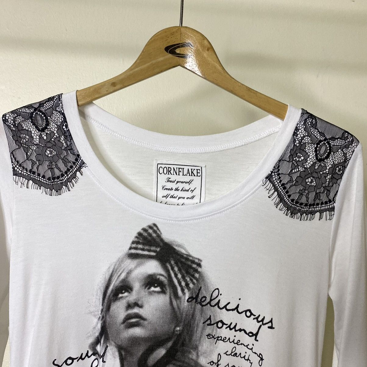 Beauty Beast × Japanese Brand Cornflake Hysterics Glamour Style LS Tee Size US S / EU 44-46 / 1 - 3 Thumbnail