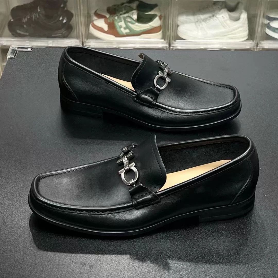 Salvatore Ferragamo Salvatore Ferragamo Shoes Low Top Size US 10 / EU 43 - 1 Thumbnail