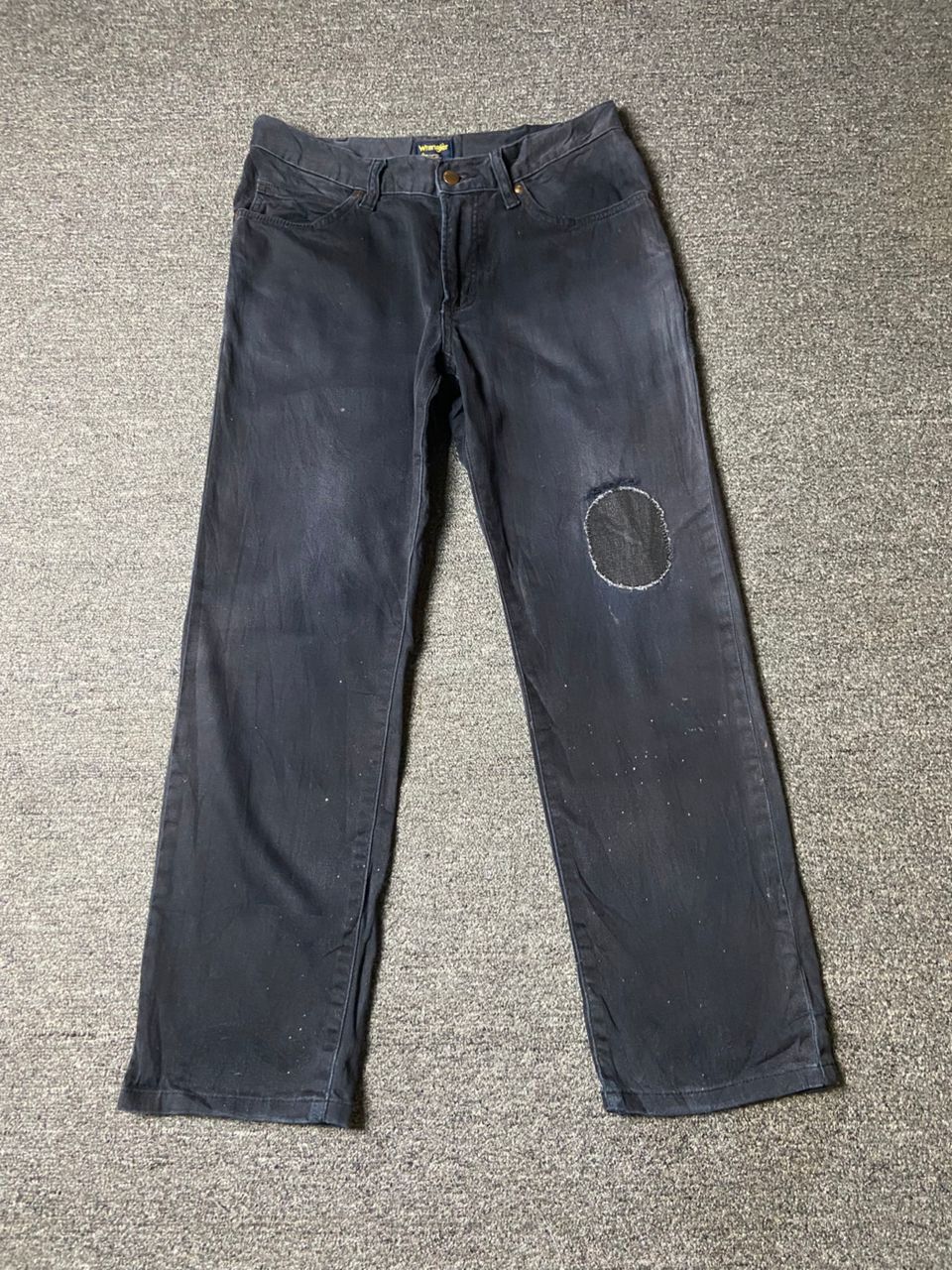 Wrangler Wrangler Regular Cut Jeans with Patches (175) Size US 30 / EU 46 - 1 Thumbnail