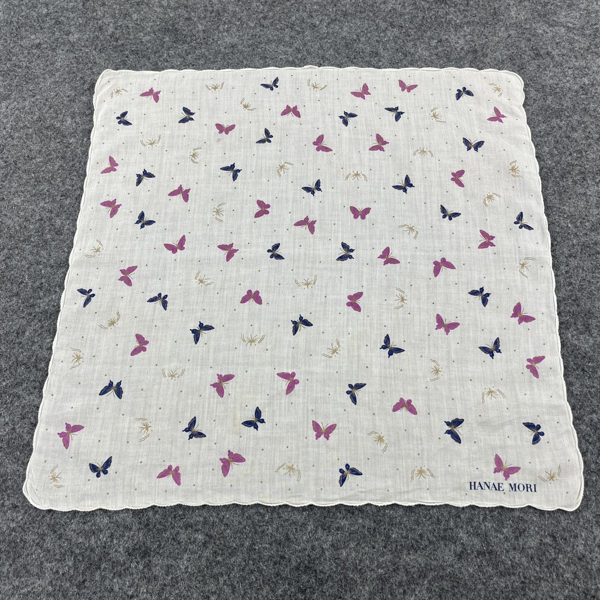 Hanae Mori × Japanese Brand Hanae Mori Bandana / Handkerchief / Neckerchief B372 Size ONE SIZE - 4 Thumbnail