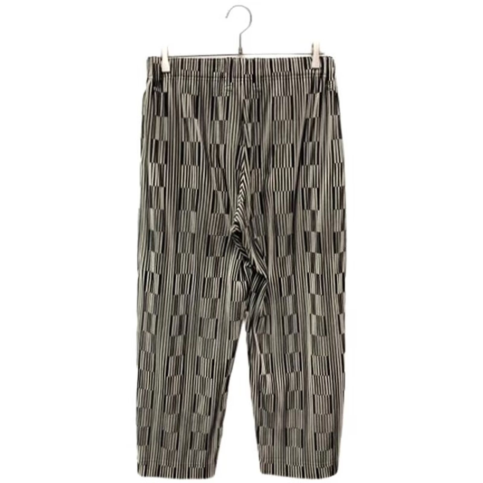 Issey Miyake ISSEY MIYAKE HOLOGRAM PLEATED PANTS MEN WHITE x BLACK SIZE M USED Size US 33 - 2 Thumbnail