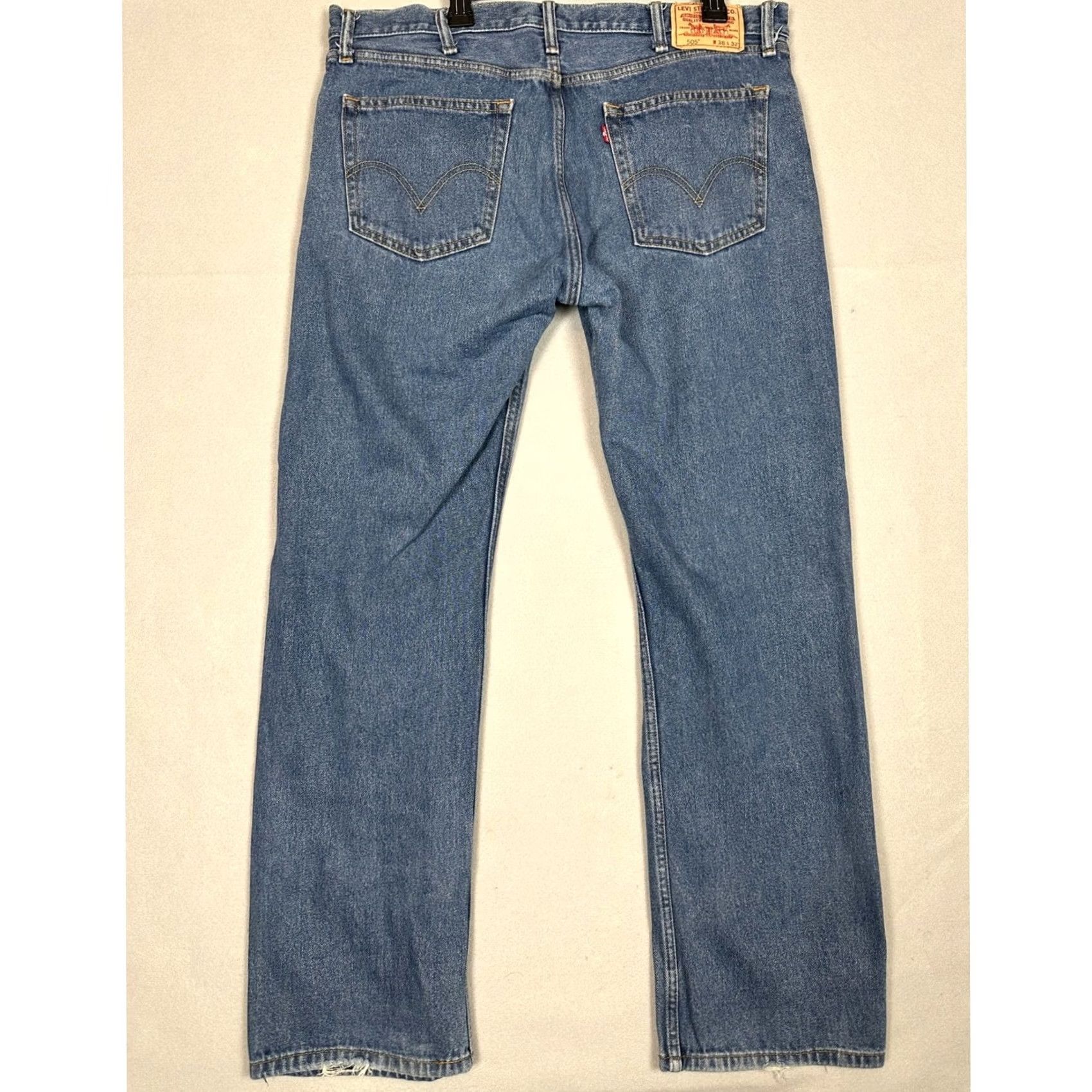 Levi's Levis 505 Jeans Mens 38X32 Blue Straight Fit 5 Pocket Red Tab Casual Denim Pants Size US 38 / EU 54 - 2 Thumbnail