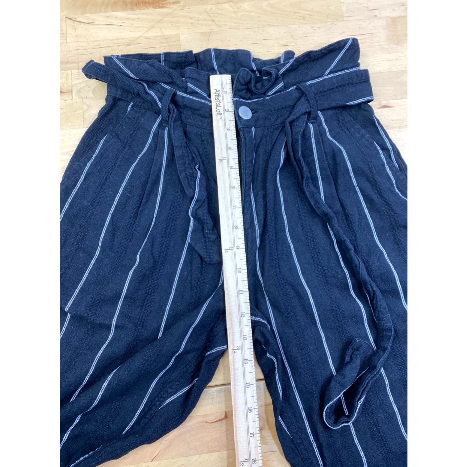 Vintage WHO WHAT WEAR Pants Womens 2 Black Pinstrip High Waist Casual Belted Tapered Ankle City Preppy Mens? No—Women Size 26" / US 2 / IT 38 - 7 Thumbnail