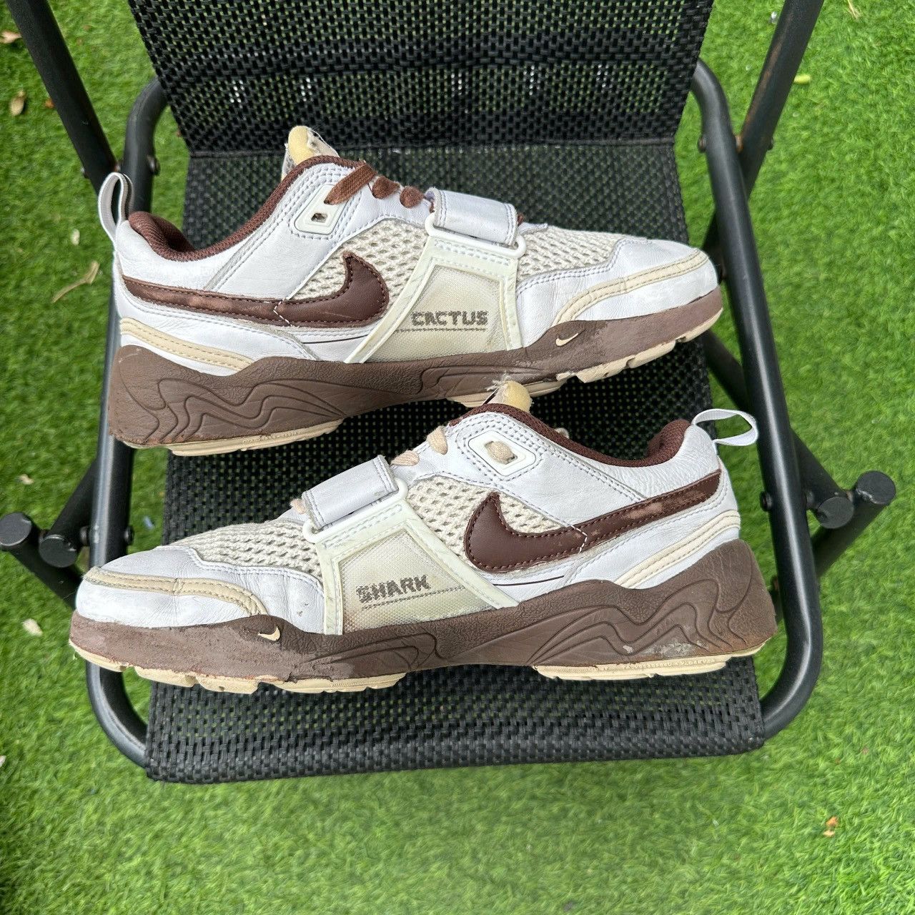 Nike × Travis Scott 🌵TRAVIS SCOTT X NIKE ZOOM FIELD JAXX (HQ3073 100 Size US 9.5 / EU 42-43 - 3 Thumbnail