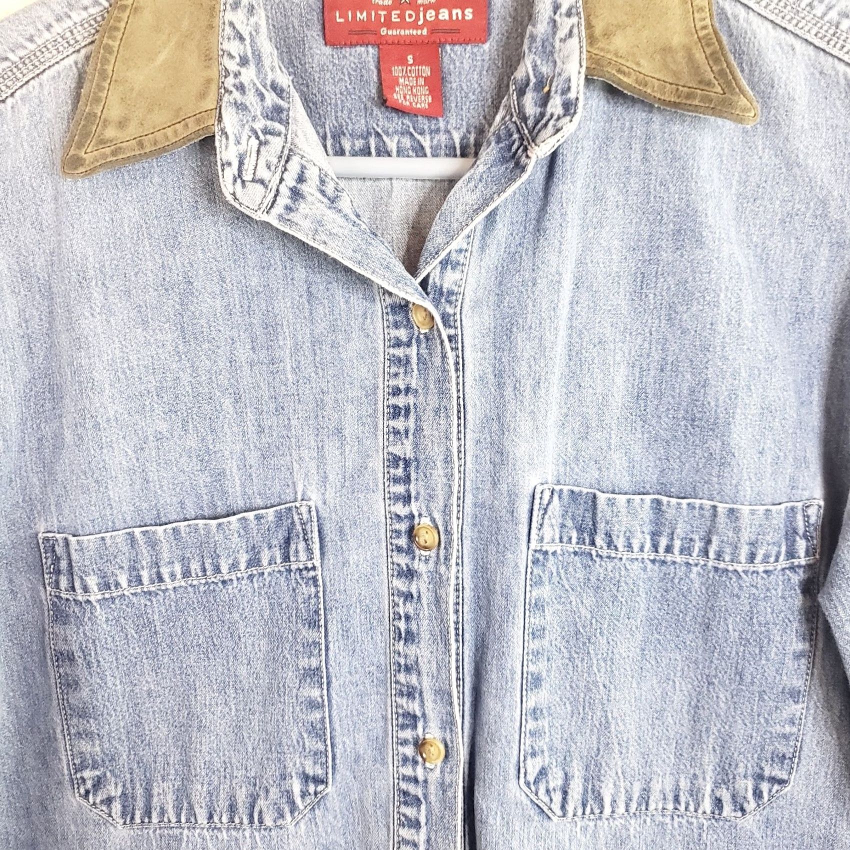 Vintage VINTAGE The Limited Denim Shirt Women’s S Oversized Blue Leather Collar Casual Workwear 90s Womens Size S / US 4 / IT 40 - 3 Thumbnail