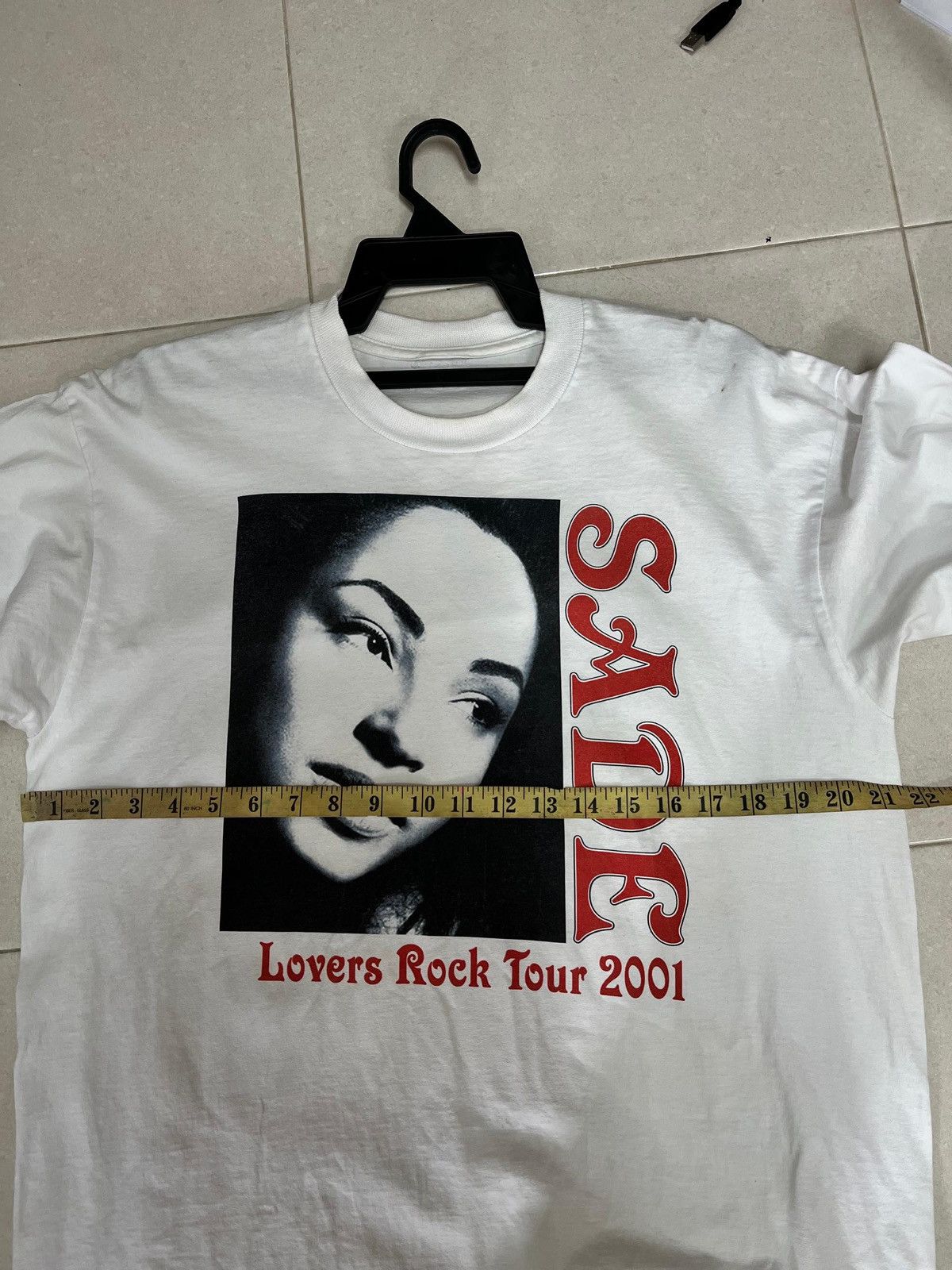 Band Tees 🚀Rare 🚀Vtg Sade Tour 2001 Tshirt Size US L / EU 52-54 / 3 - 6 Thumbnail