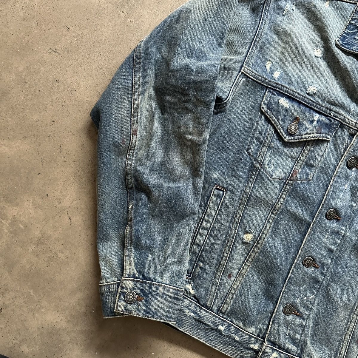 The Kooples The Kooples Distressed Denim Jacket Size US M / EU 48-50 / 2 - 2 Thumbnail
