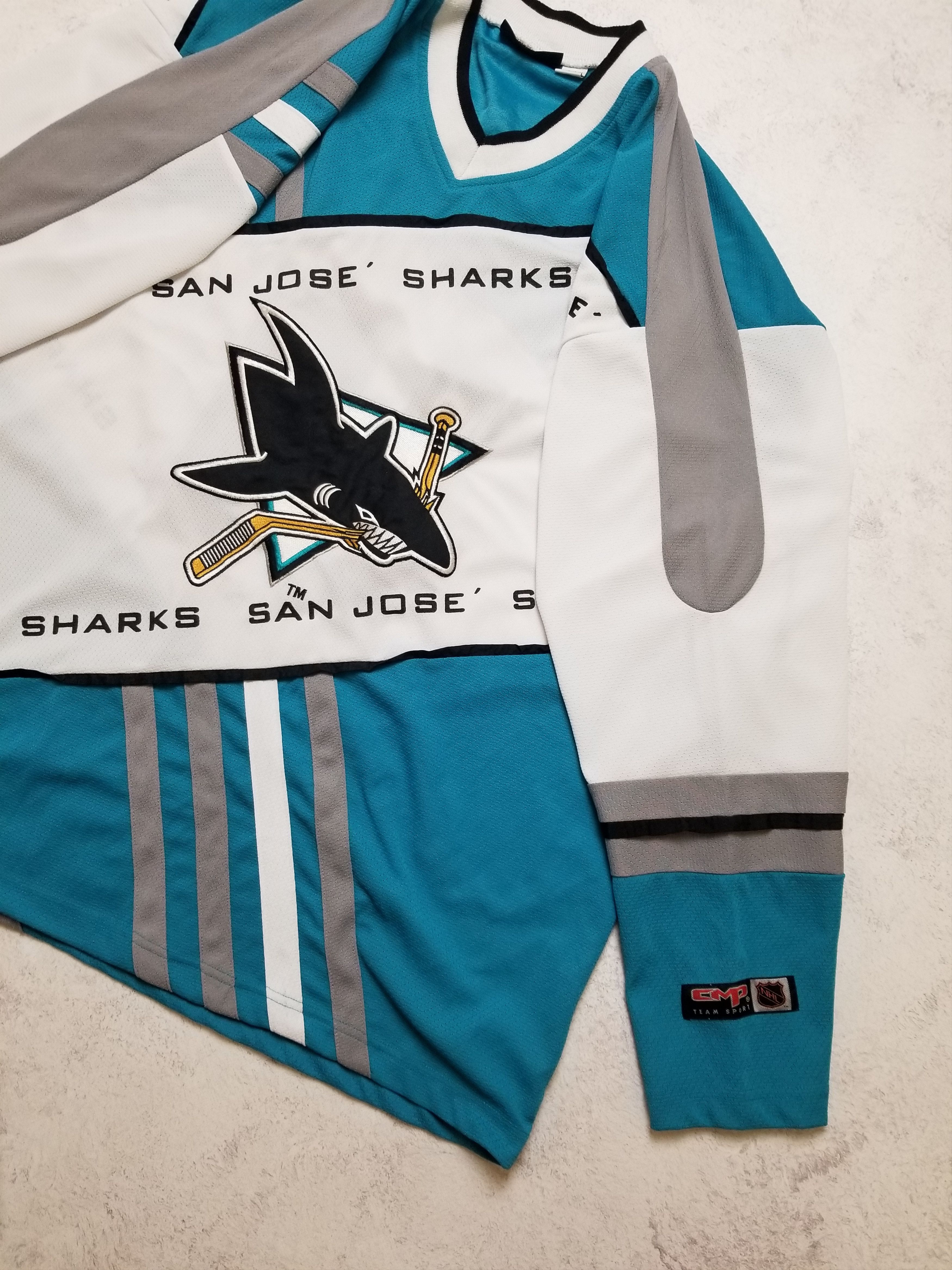 Other Vintage CMP SAN JOSE SHARKS #19 Ice Hockey NHL Jersey Size US L / EU 52-54 / 3 - 15 Thumbnail