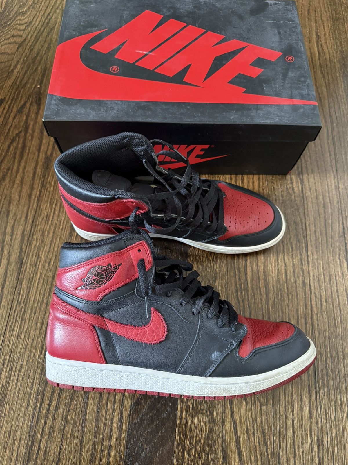 Jordan Brand Jordan 1 bred 2016 Size US 11 / EU 44 - 3 Thumbnail