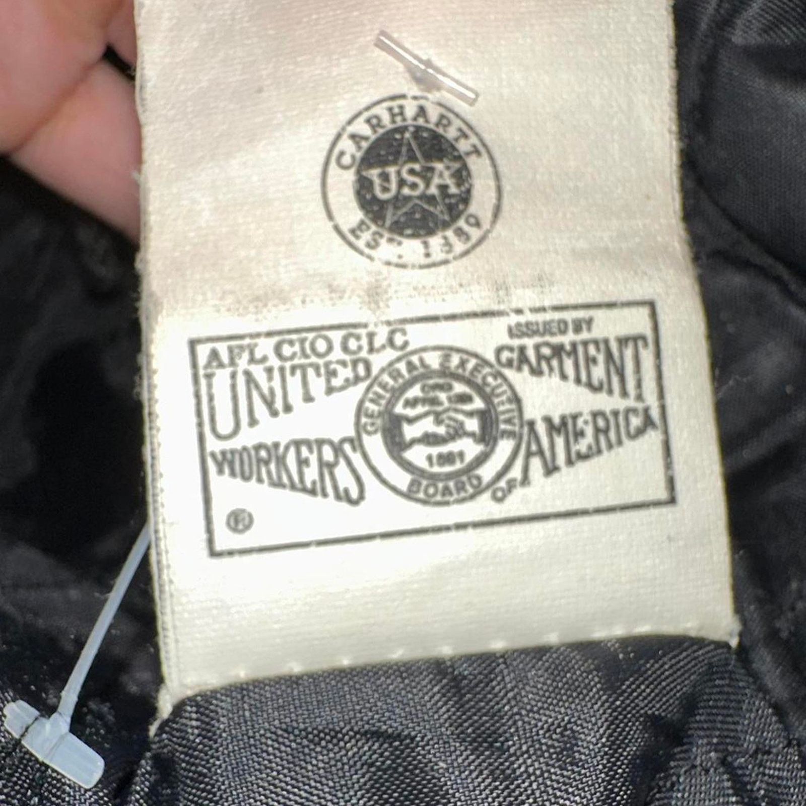 Carhartt × Vintage Vintage 1998 Wheat Carhartt J06 Jacket size M Size US M / EU 48-50 / 2 - 5 Thumbnail